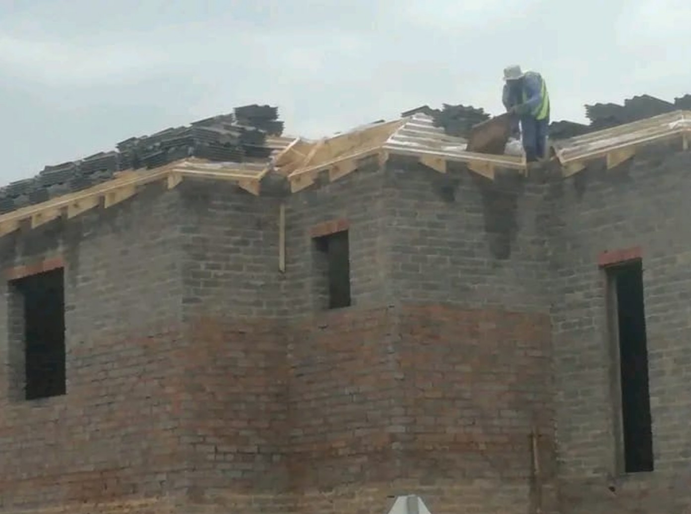 Professional driveway paving